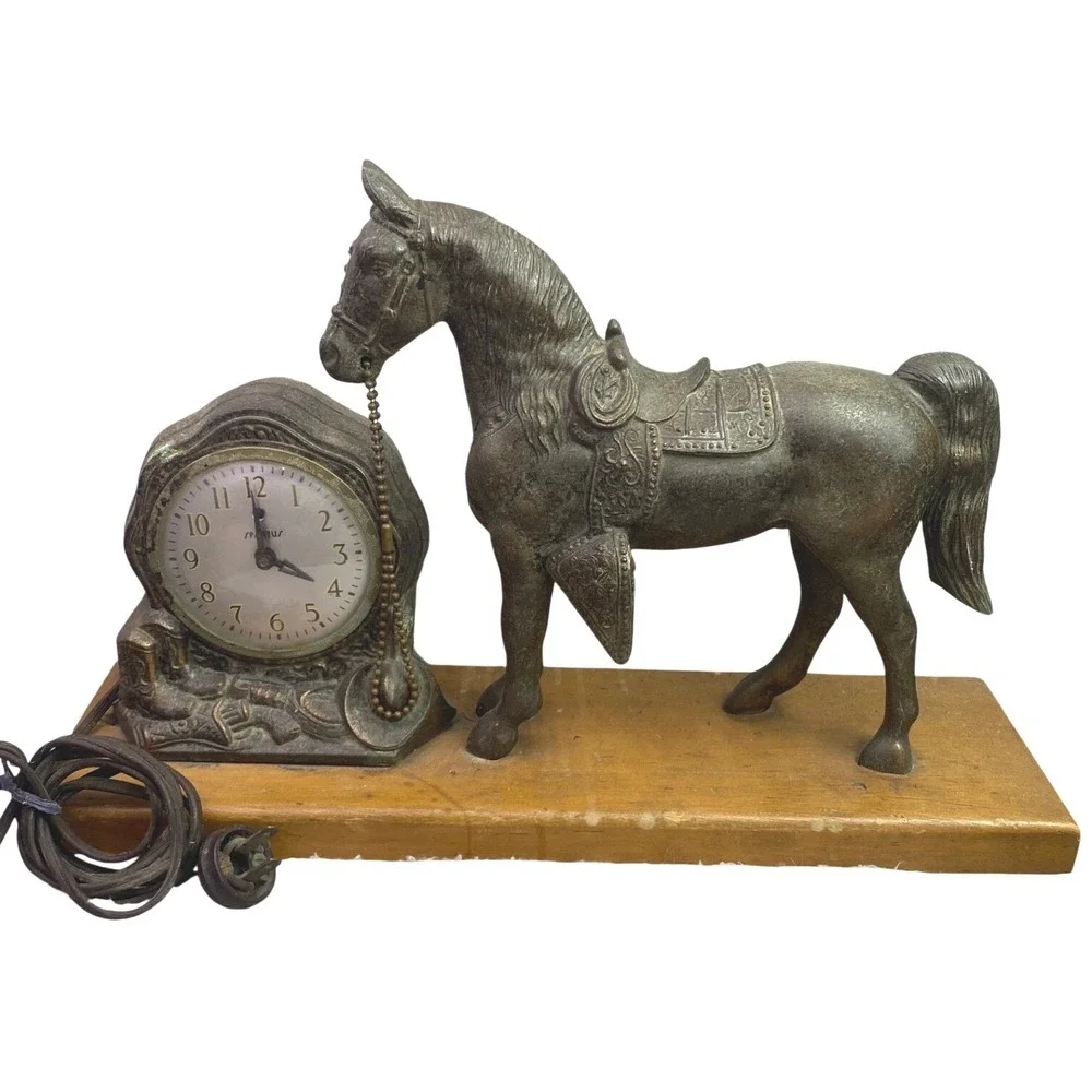 Vintage Galter Products Co Spartus Mantel Clock Electric Horse Country Western